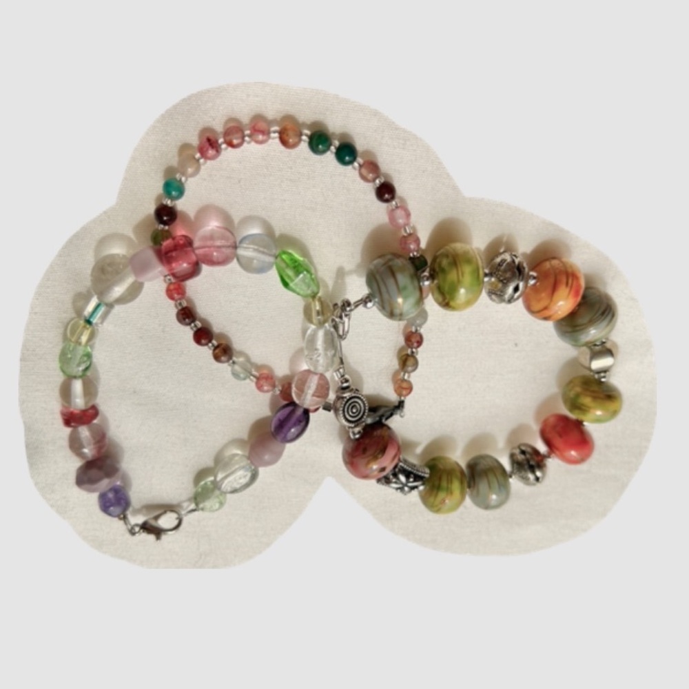 CRYSTAL & GLASS Beaded Bracelet Set